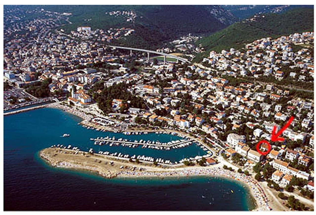 Apartment Crikvenica Car Bagian luar foto