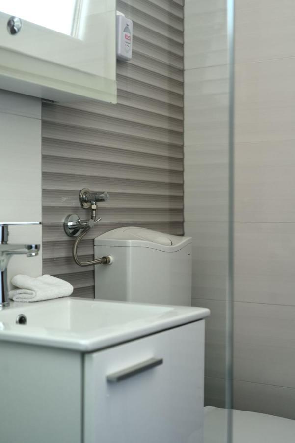 Apartment Crikvenica Car Bagian luar foto