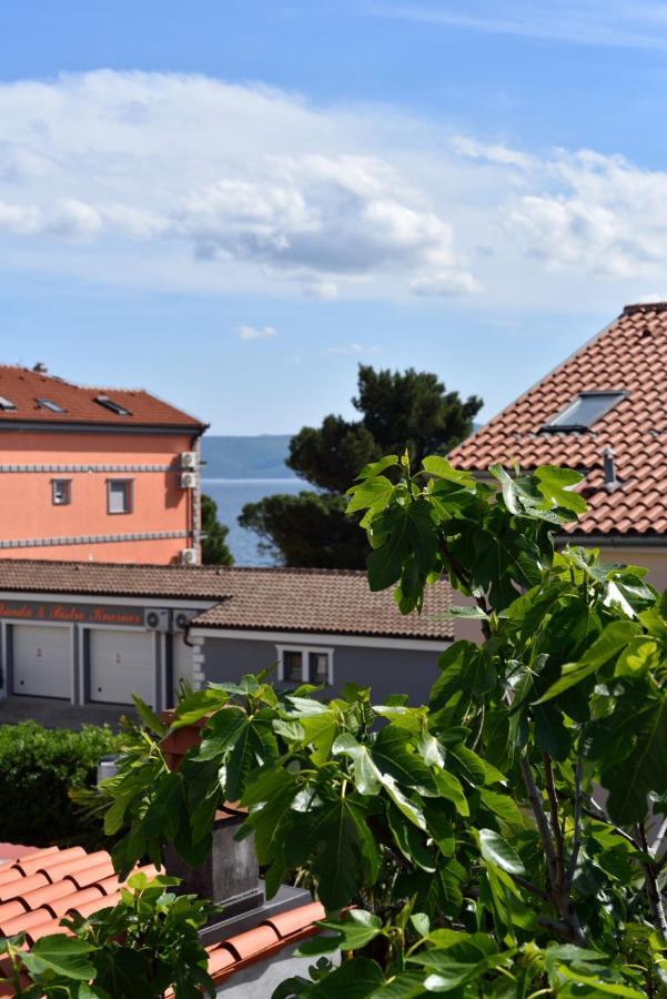 Apartment Crikvenica Car Bagian luar foto