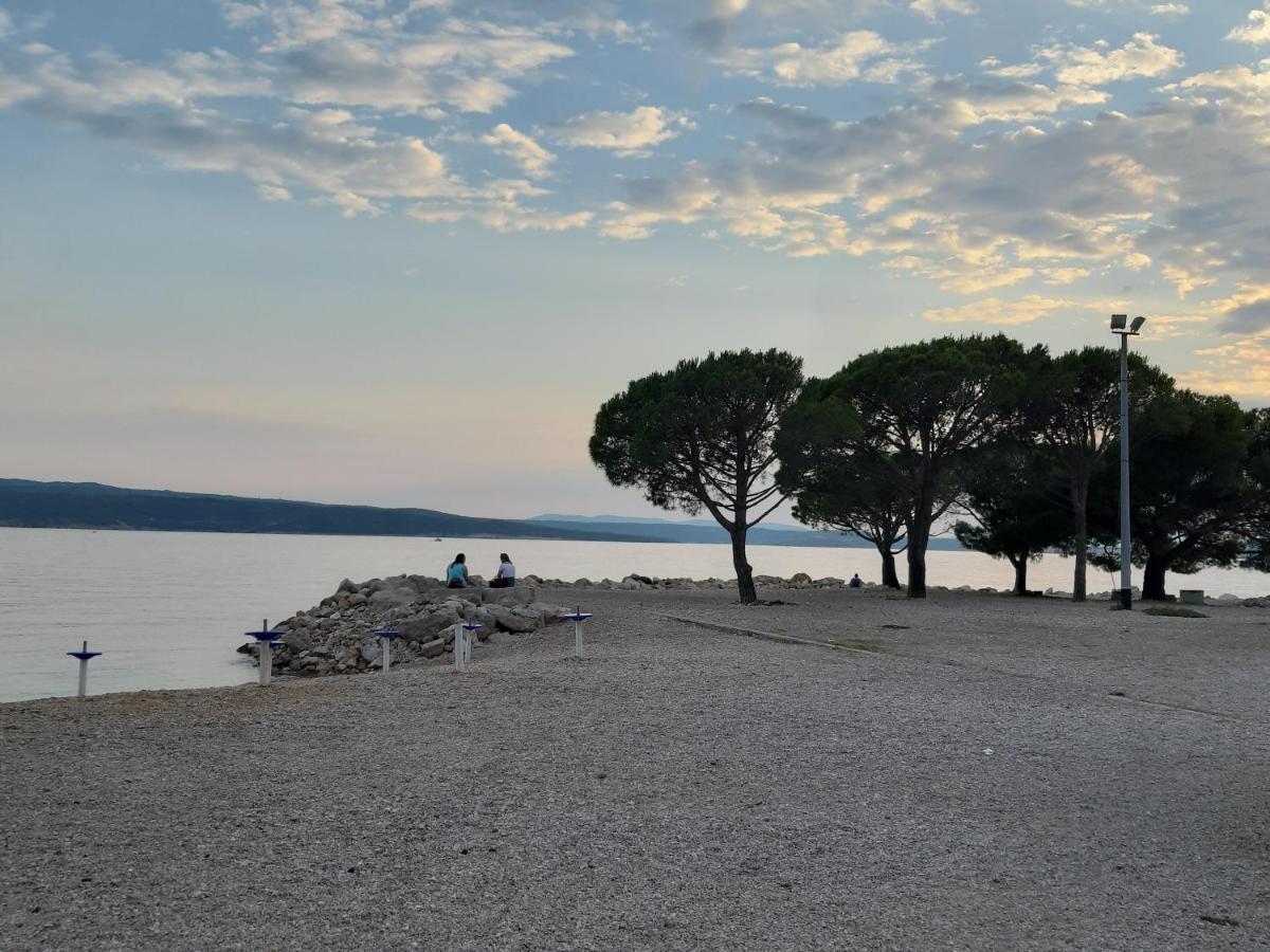 Apartment Crikvenica Car Bagian luar foto